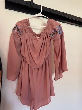 Peach Love California Dusty Rose Smocked Neck romper Size Small